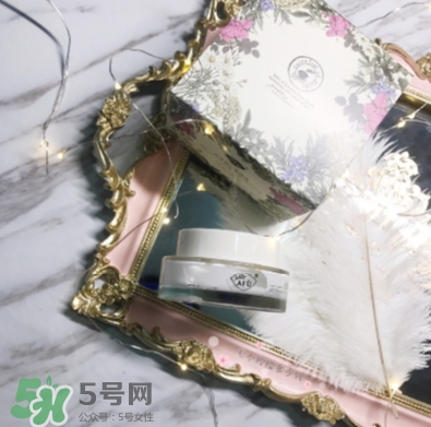 阿芙素顏霜要卸妝嗎？