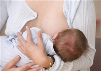 寶寶突然不吃母乳了怎么回事？寶寶不吃母乳是為什么？