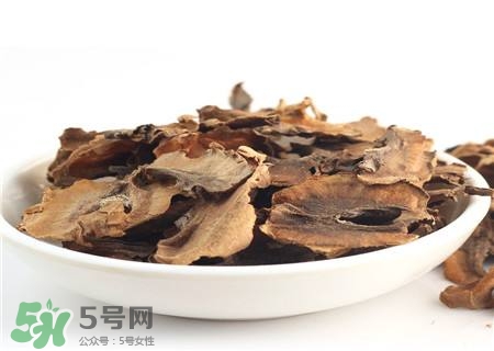 核桃分心木可以煲湯嗎？核桃分心木可以和枸杞泡水嗎？