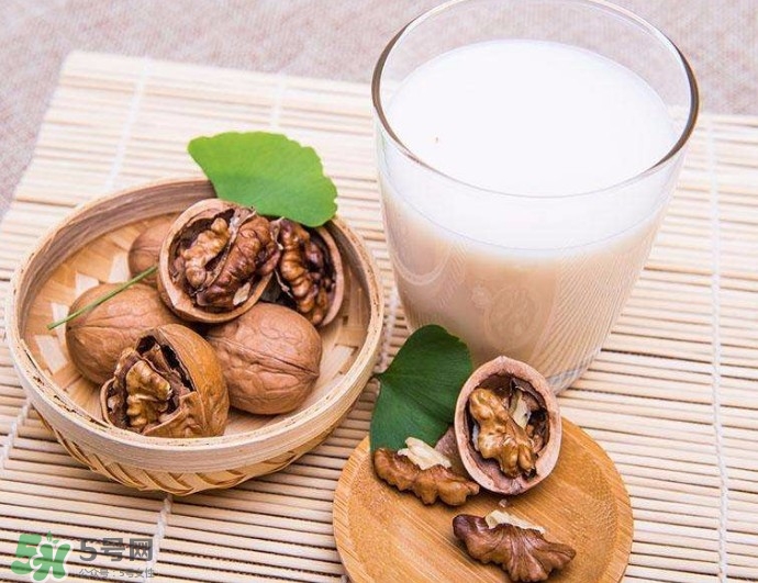 核桃粉寶寶可以吃嗎？寶寶幾個月可以吃？