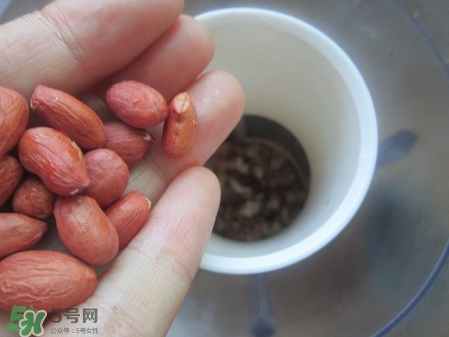 核桃可以和黃豆一起打豆?jié){嗎？核桃和什么一起打豆?jié){好？