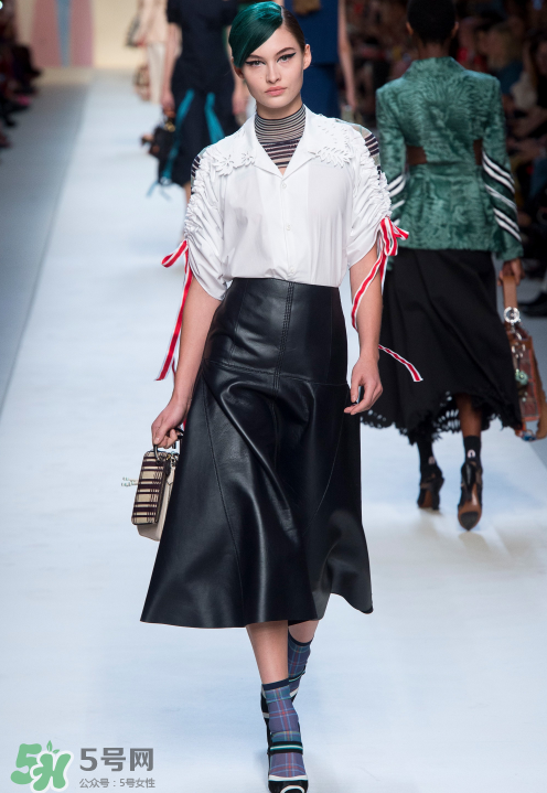 fendi2018春夏系列怎么樣_好看嗎_款式有哪些？