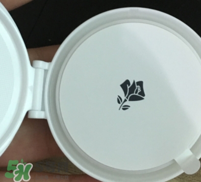 蘭蔻小粉盒適合什么膚質(zhì)？