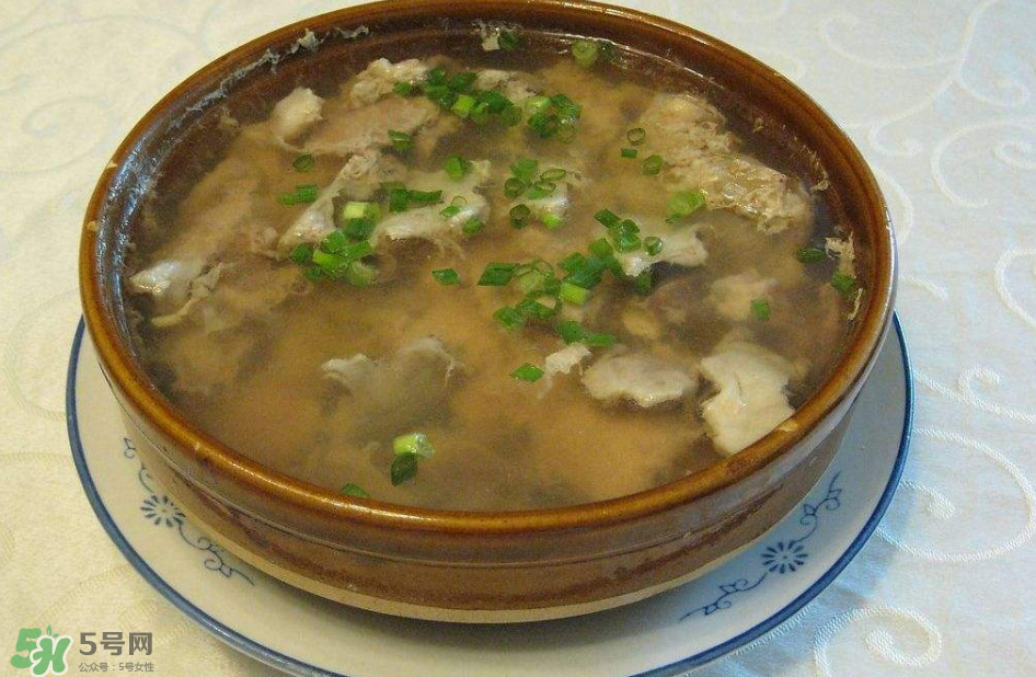 營養(yǎng)在湯里還是肉里？煲湯小訣竅