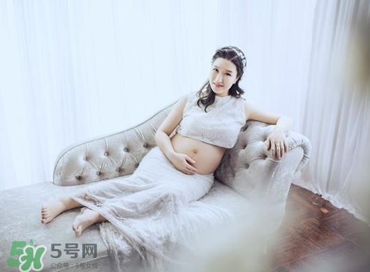 孕婦坐火車需要證明嗎？孕婦坐火車吃什么？