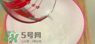 護發(fā)素能當(dāng)柔順劑嗎？護發(fā)素當(dāng)柔順劑好不好