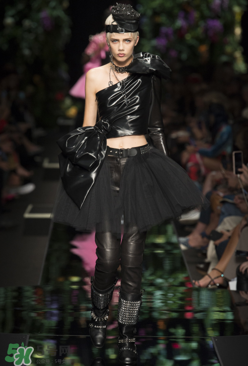 moschino2018春夏系列服裝怎么樣_好看嗎？