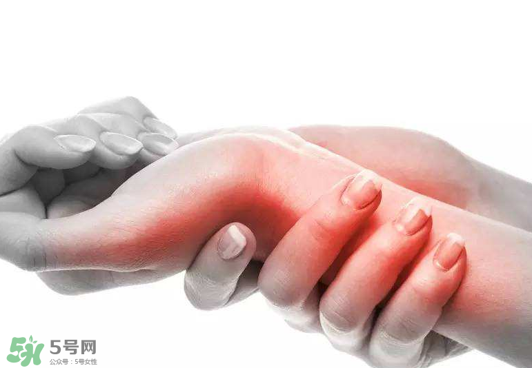 風(fēng)濕是痛風(fēng)嗎？風(fēng)濕跟痛風(fēng)有什么區(qū)別？