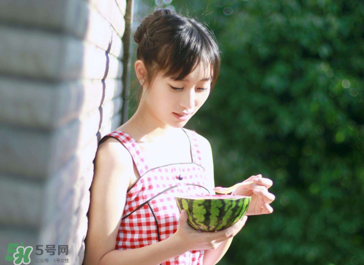 結(jié)膜炎眼睛腫了怎么辦？結(jié)膜炎眼睛紅幾天能好？