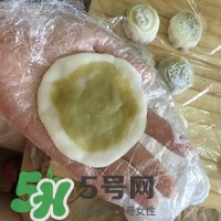 榴蓮冰皮月餅的做法？榴蓮冰皮月餅價(jià)格
