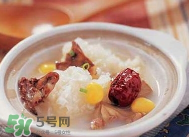 什么食物潤肺止咳？潤肺止咳湯的做法大全 