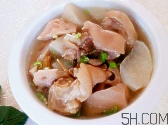 豬腳湯下奶嗎？豬腳湯怎么做好喝