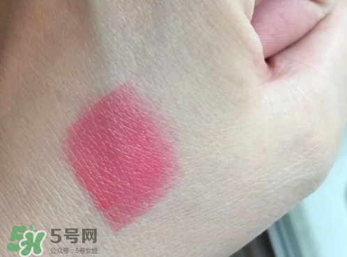 雅詩(shī)蘭黛戀愛唇膏怎么打開？雅詩(shī)蘭黛戀愛唇膏怎么用