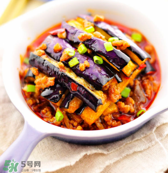 茄子把煮水能治咳嗽嗎？茄子怎么做好吃？