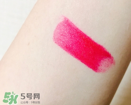 蘭蔻菁純唇膏小紅色是什么顏色？蘭蔻小紅色好看嗎