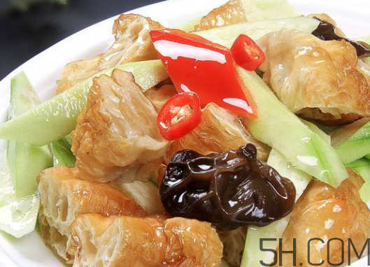 油條和什么炒好吃？油條可以炒什么菜？