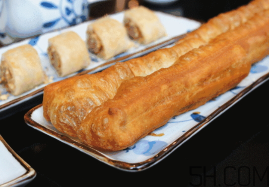 油條用什么面粉好？油條可以用高筋面粉嗎？