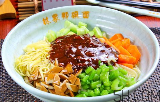 炸醬面用什么醬好？炸醬面可以用甜面醬嗎？