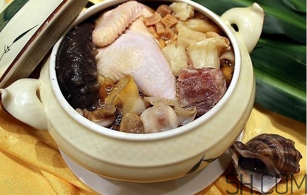 海參可以和排骨一起燉湯嗎？海參排骨湯怎么做？
