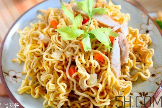 炒面為什么會粘鍋？炒面怎么不粘鍋？