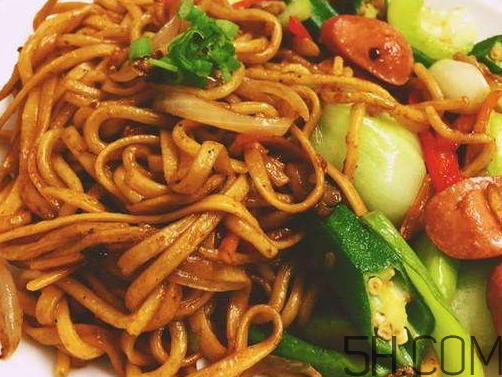 炒面用什么醬油？炒面用什么調(diào)料最香？