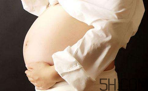 孕晚期肚子疼影響胎兒嗎？孕晚期肚子像來月經(jīng)一樣疼