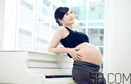 孕晚期肚子疼影響胎兒嗎？孕晚期肚子像來月經(jīng)一樣疼