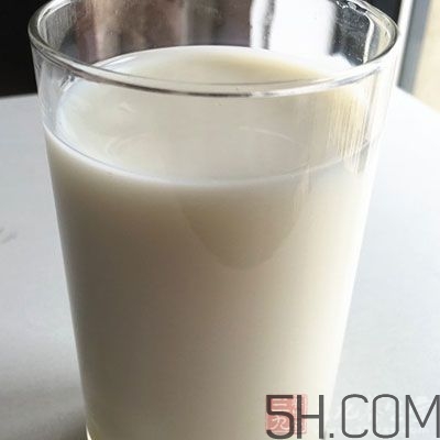 牛奶煮開了還有營養(yǎng)嗎？牛奶可以加熱嗎？