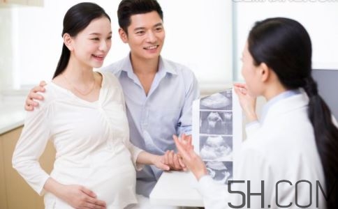 孕晚期真假宮縮怎么分辨？假性宮縮頻繁是快生了嗎？