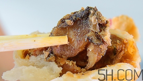 鮑魚鮮肉月餅多少錢？鮑魚鮮肉月餅?zāi)睦镔I？