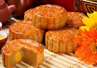寶寶多大可以吃月餅？寶寶吃月餅會上火嗎？