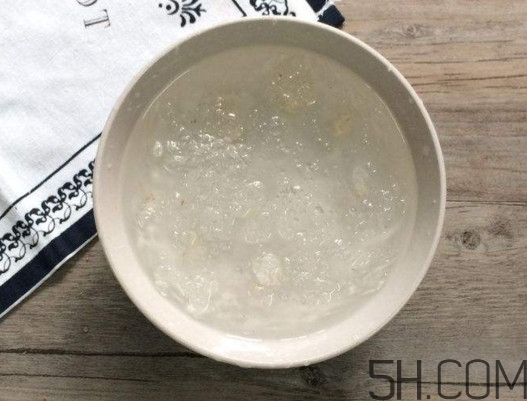 泡發(fā)后的雪燕怎么保存？燉好的雪燕可以放多久
