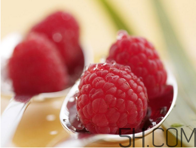 覆盆子茶什么時(shí)候喝？桑葚和覆盆子的區(qū)別