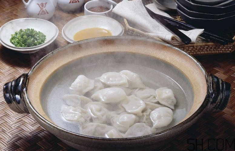 煮餃子怎么煮不破皮？煮餃子怎么看熟沒(méi)熟？