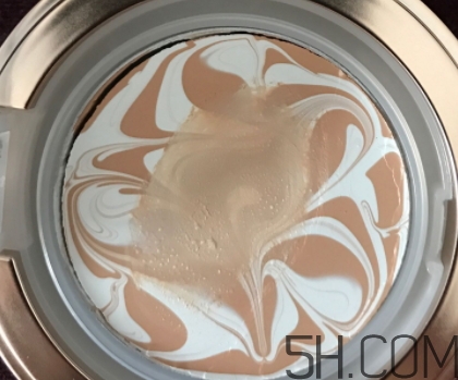 水粉霜是什么？水粉霜是粉底液嗎？