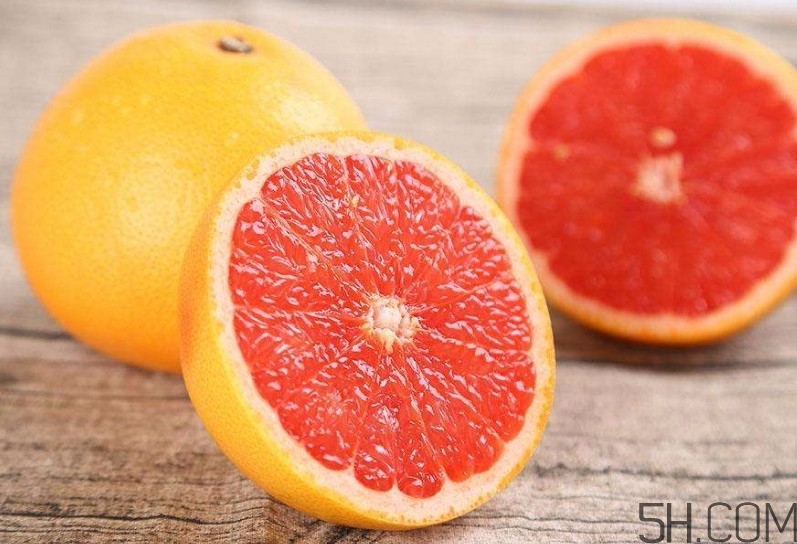 紅心柚子皮怎么是紅的？紅心柚子皮能吃嗎？