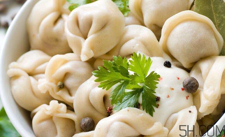 煮餃子開鍋煮皮還是餡？煮餃子蓋不蓋鍋蓋？