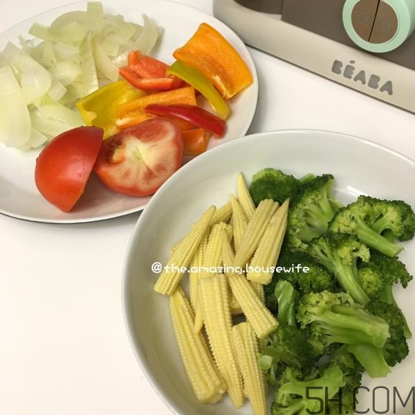 關(guān)于寶寶吃輔食的疑難問題，答案在這里