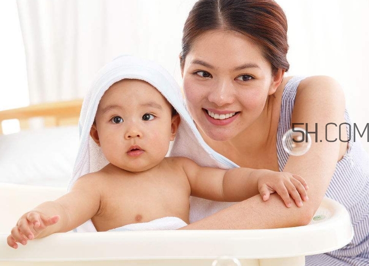 試管嬰兒是什么意思？哪些人適合做試管嬰兒？