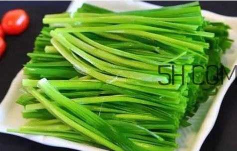 炒好的韭菜能隔夜吃嗎？吃韭菜胃酸燒心吃什么緩解？