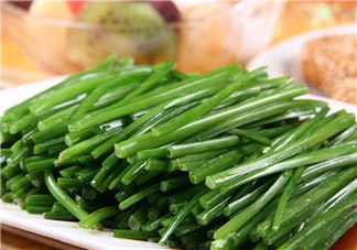 如何鑒別毒韭菜？吃野韭菜的營養(yǎng)價值