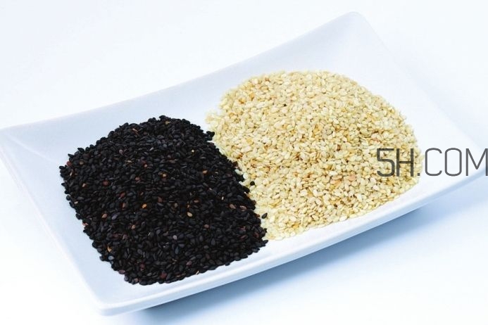 黑芝麻有點(diǎn)苦正常嗎？黑芝麻有保質(zhì)期嗎？