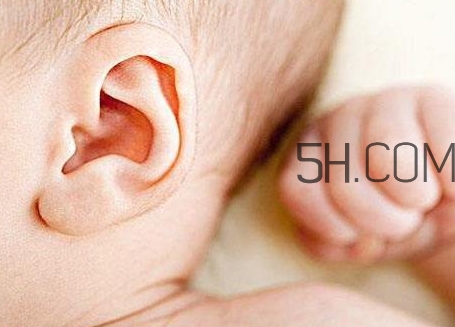 耳朵會(huì)感染腳氣嗎？耳朵感染腳氣怎么治