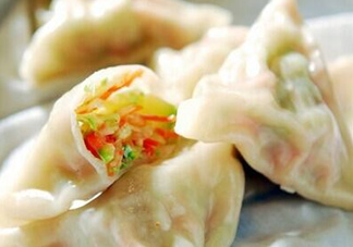 十個(gè)月的寶寶可以吃餃子嗎？寶寶吃什么餡的餃子好？
