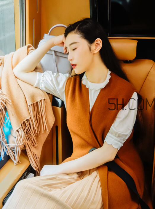 中耳炎為什么會(huì)流水？中耳炎為什么會(huì)流血？