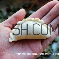 餃子和面用熱水還是冷水？餃子和面要醒多長時間？