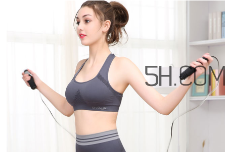 運動前吃什么好？跳繩減肥會瘦胸嗎？