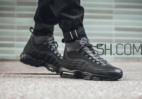 nike air max 95 triple black黑魂配色上腳效果怎么樣？
