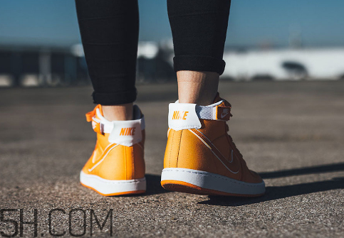nike vandal high supreme復(fù)刻版上腳效果怎么樣？