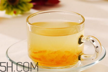 紅心柚和白心柚有什么區(qū)別？柚子皮泡水喝的作用？